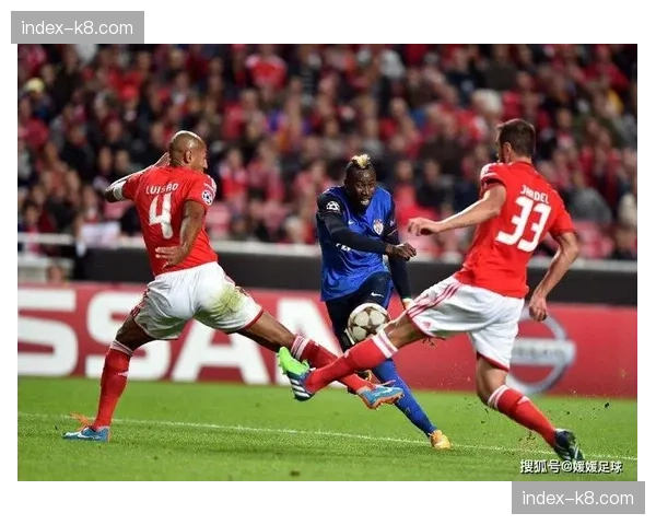 斯特拉斯堡防线崩盘分析：定位球失分成致命弱点