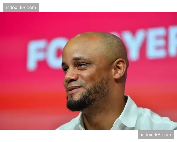 孔帕尼半决赛首回合停赛，拜仁迎战卫冕冠军面临主帅缺席挑战